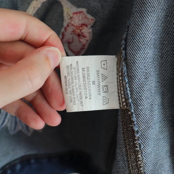 Wrangler Hero Embroidered Jean Jacket Size M - Picture 6 of 6